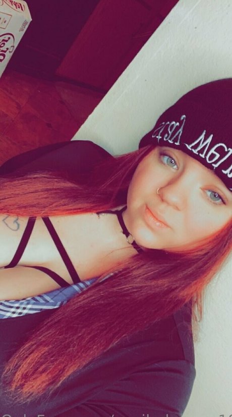 Nahá fotka uniklých OnlyFans od Spoiledqueen180