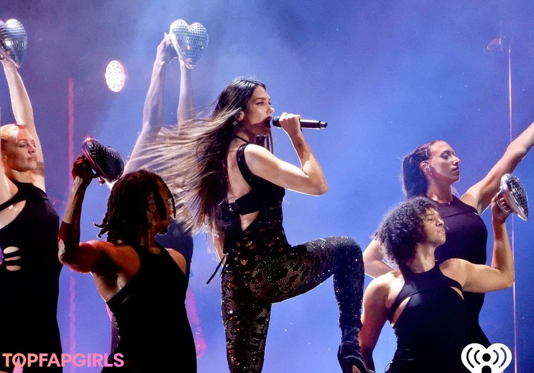 Nahá fotka uniklých OnlyFans od Dua Lipa #1089