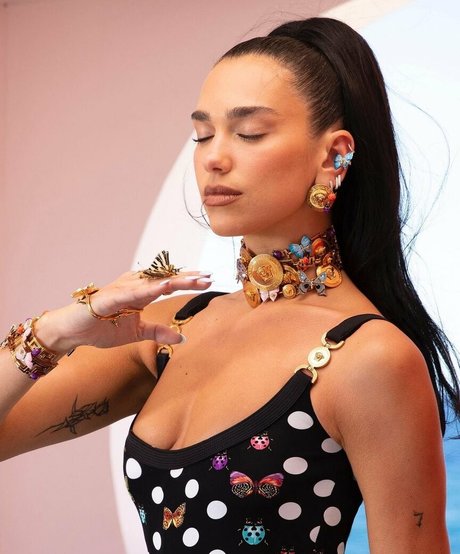 Dua Lipa