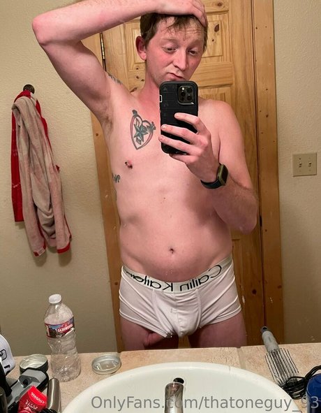Alasti lekkinud OnlyFans-i pilt Thatoneguy93