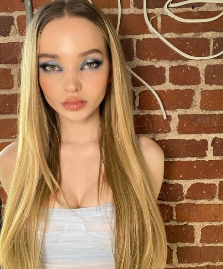 Dove Cameron