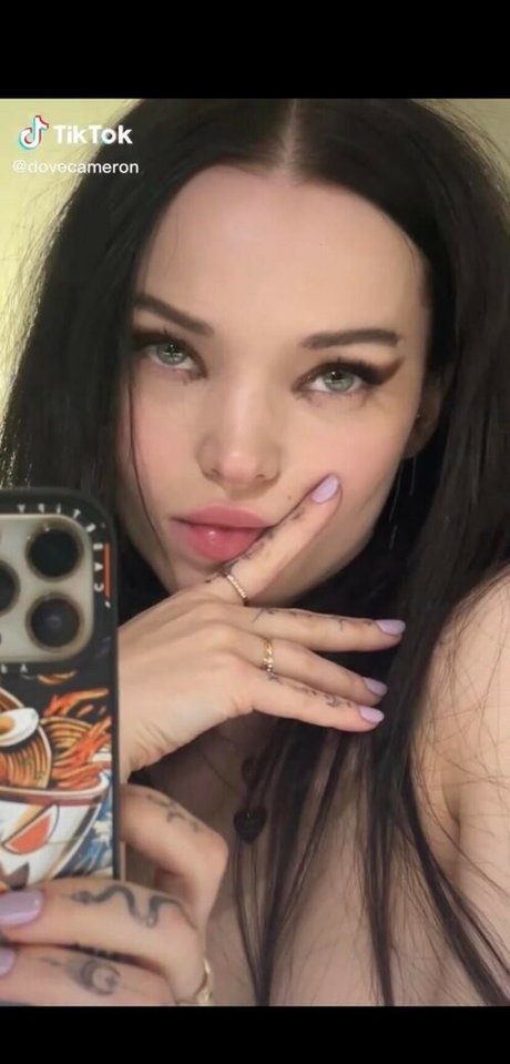 Dove Cameron