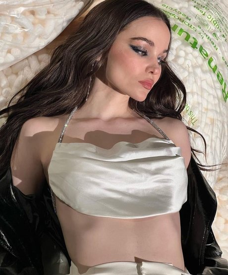 Dove Cameron