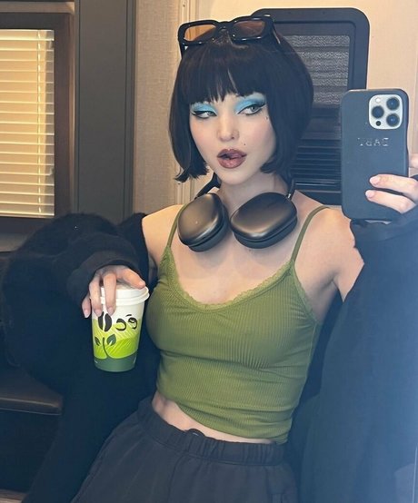 Dove Cameron
