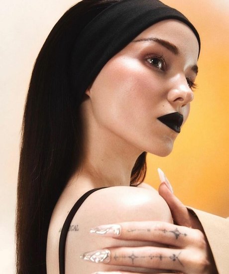 Dove Cameron
