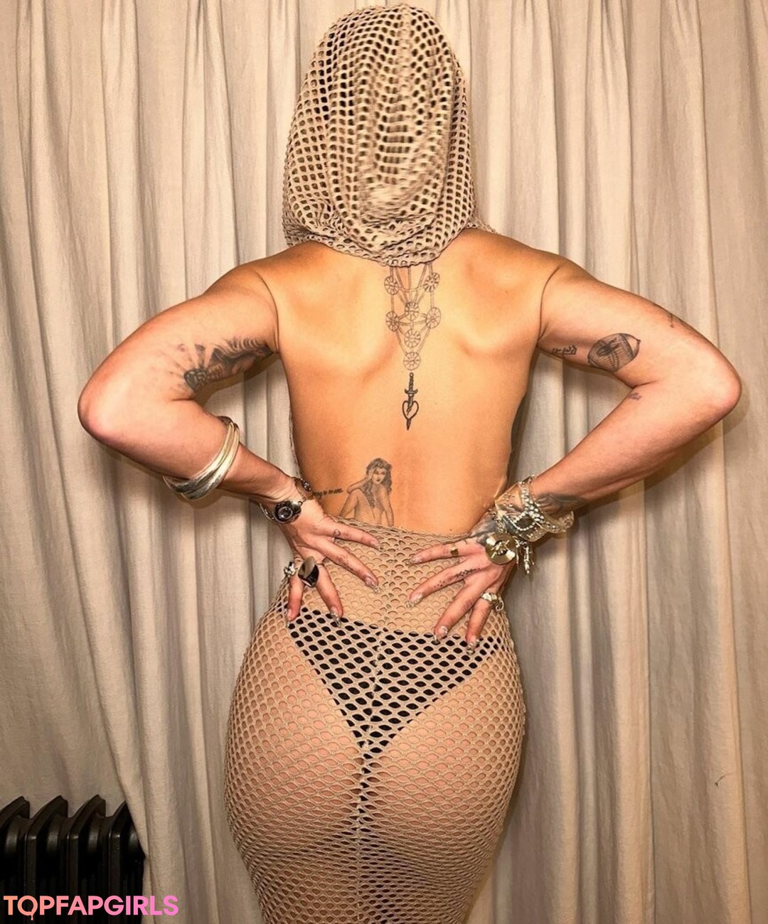 Naken lekkede OnlyFans-bilde av Rita Ora #1007