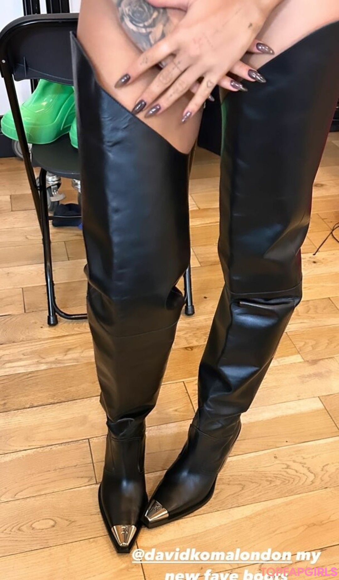 Nahá fotka uniklých OnlyFans od Rita Ora #1214