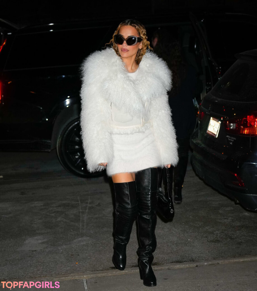 Nahá fotka uniklých OnlyFans od Rita Ora #1292