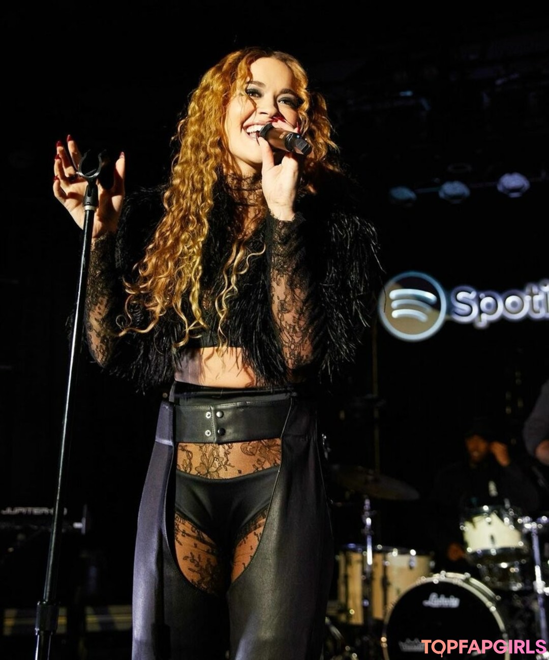 Nahá fotka uniklých OnlyFans od Rita Ora #1385