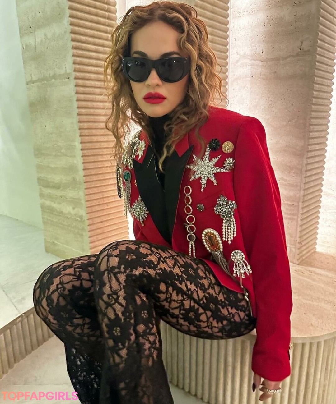 Nahá fotka uniklých OnlyFans od Rita Ora #1419