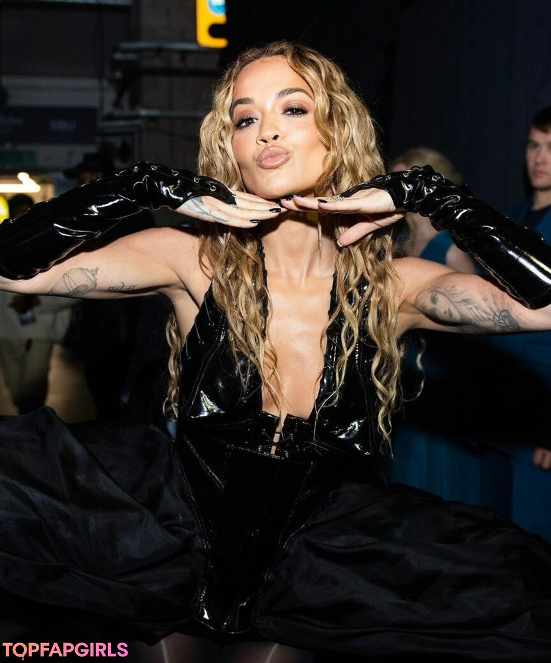 Naken lekkede OnlyFans-bilde av Rita Ora #1586