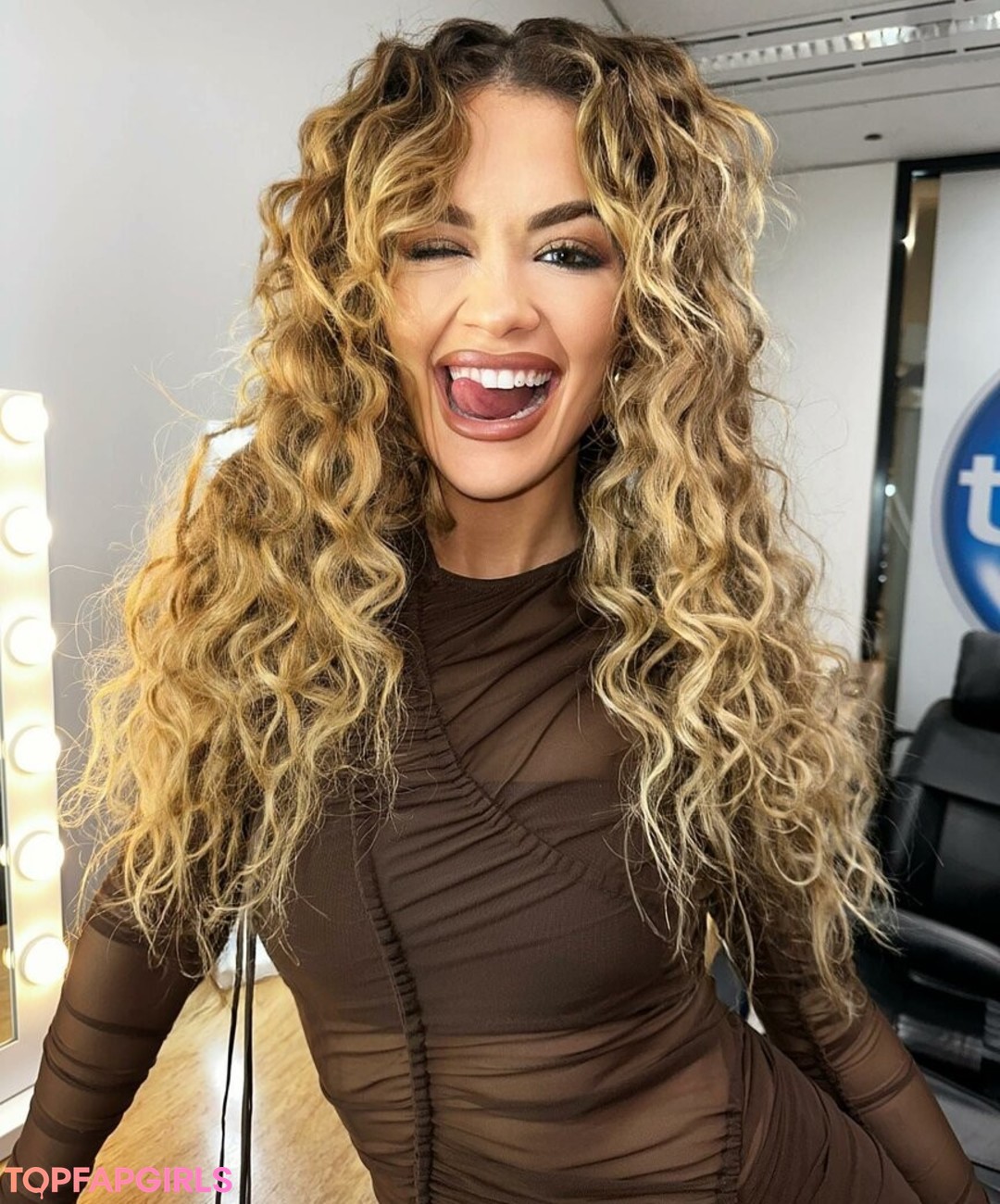 Naken lekkede OnlyFans-bilde av Rita Ora #1603