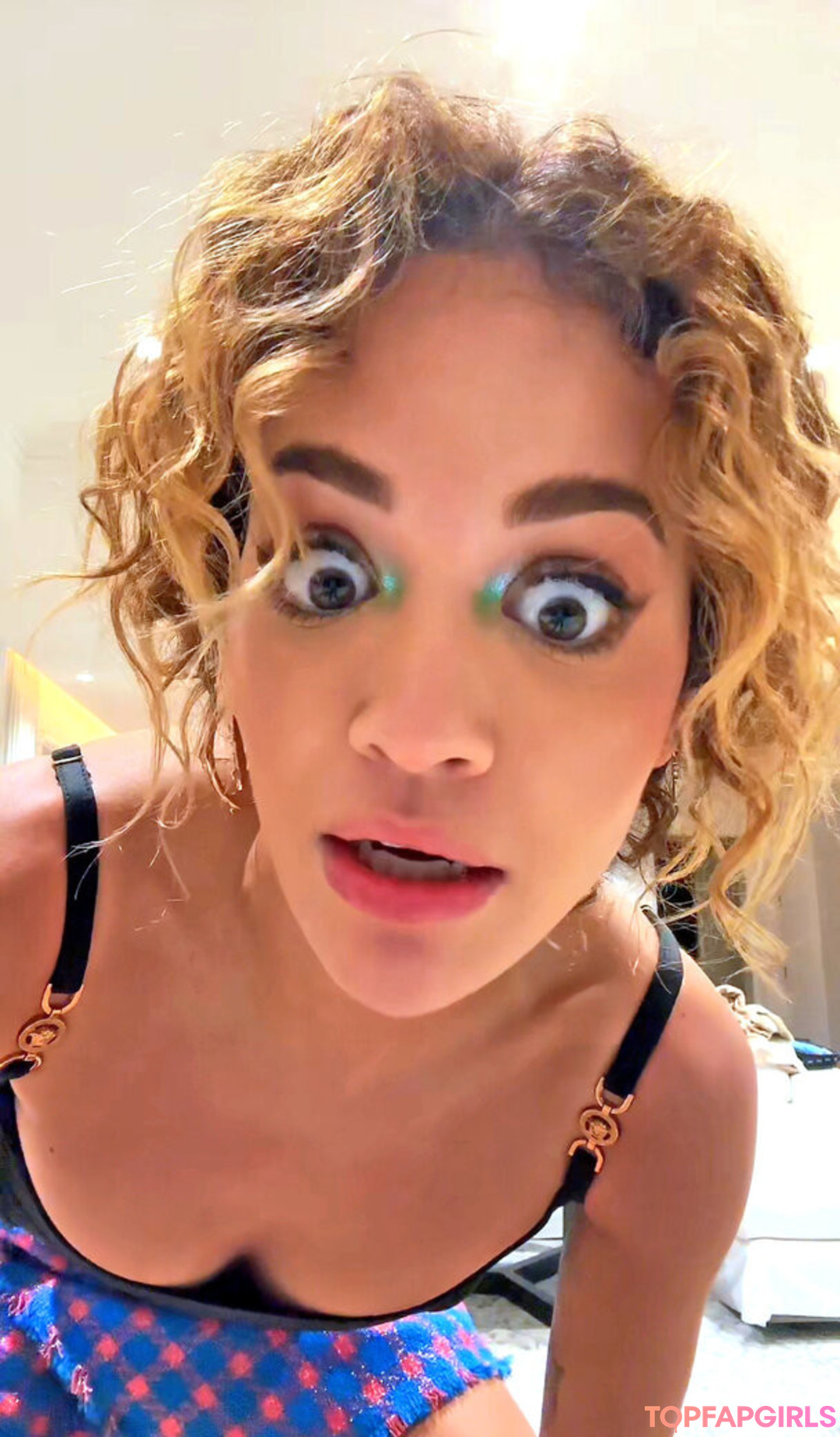 Nahá fotka uniklých OnlyFans od Rita Ora #1678