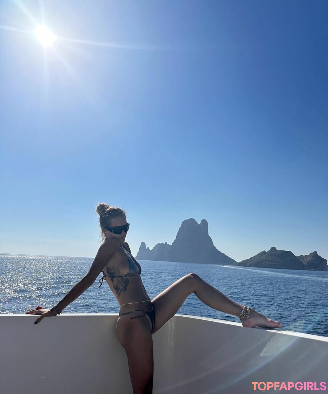 Nahá fotka uniklých OnlyFans od Rita Ora #1904