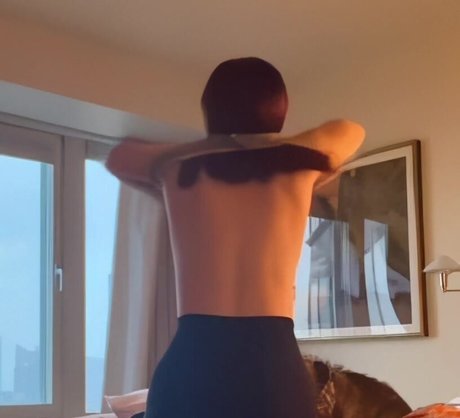 Nacktes geleaktes OnlyFans-Foto von Joanna Jojo Levesque