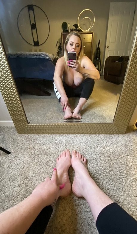 Katrinathicc OnlyFans泄露裸照