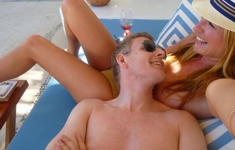 Nahá fotka uniklých OnlyFans od Cat Deeley