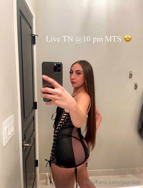 Naken lekkede OnlyFans-bilde av Jourdior
