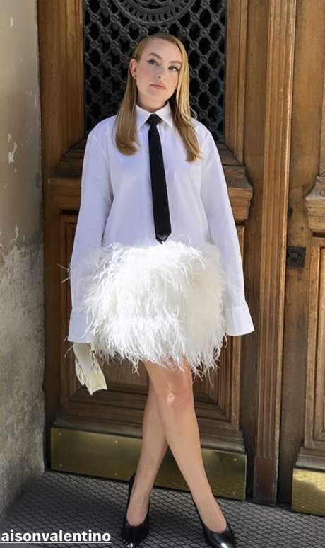Amelia Dimoldenberg