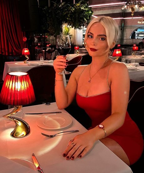 Millie Gibson OnlyFans泄露裸照