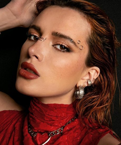 Bella Thorne