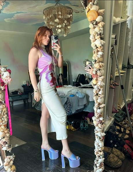 Bella Thorne