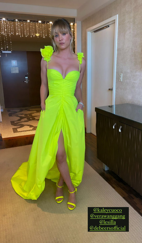 Nahá fotka uniklých OnlyFans od Kaley Cuoco