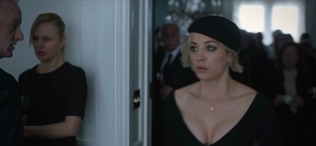 Kaley Cuoco