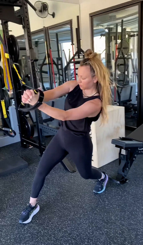 Nahá fotka uniklých OnlyFans od Kaley Cuoco