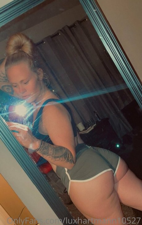 Naken lekkede OnlyFans-bilde av Luxhartmann10527