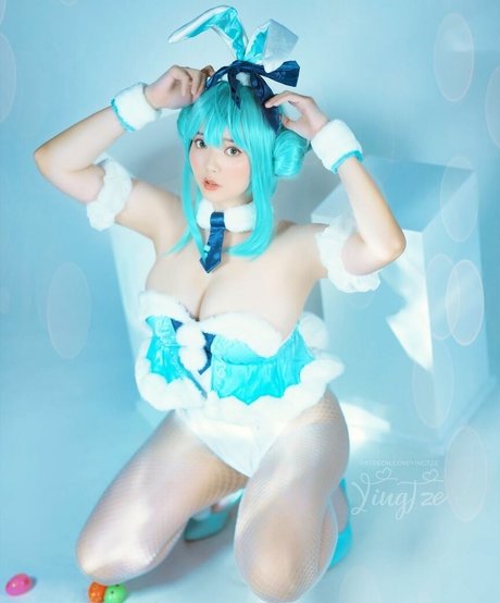 Ying Tze