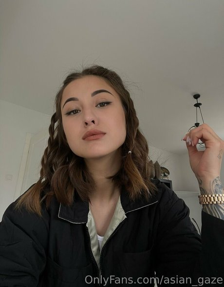 Обнаженная фотография утечки OnlyFans от Asiangaze