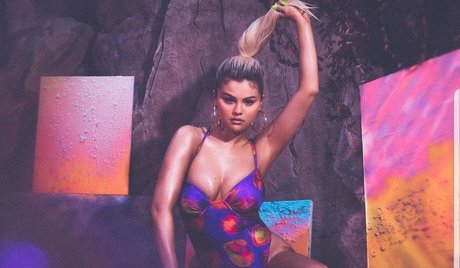 Naken lekkede OnlyFans-bilde av Selena Gomez