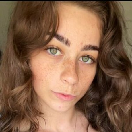 Foto desnuda filtrada de OnlyFans de Thereneerose