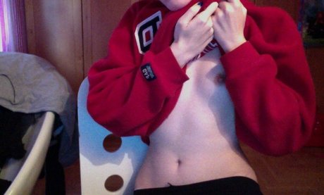 Arils Chest