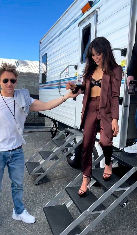 Naken lekkede OnlyFans-bilde av Jenna Ortega