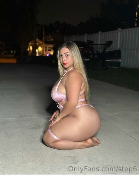 Foto nua vazada do OnlyFans de Stephanie Reyes