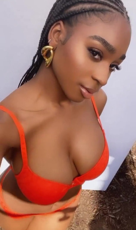 Normani OnlyFansリークヌード写真