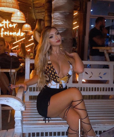 Carolina Fernandes OnlyFans