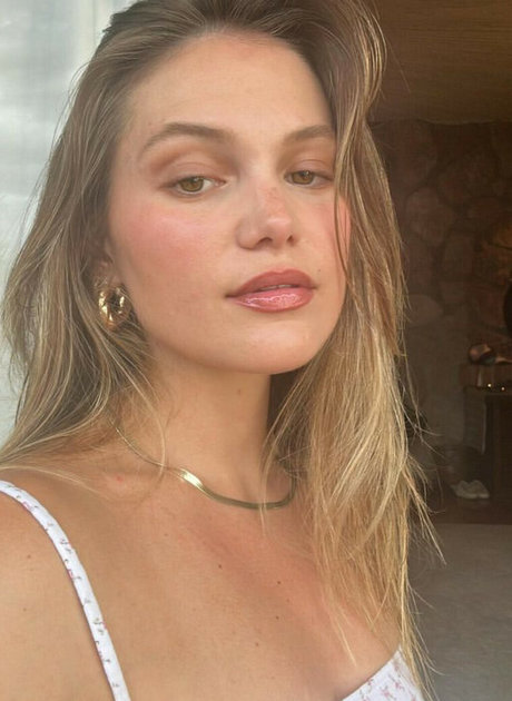 Olivia Holt