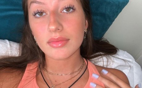 Nahá fotka uniklých OnlyFans od Addie Forche
