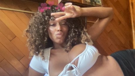 Foto desnuda filtrada de OnlyFans de Philllybabyy