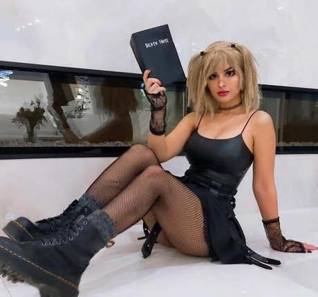 Sssniperwolf