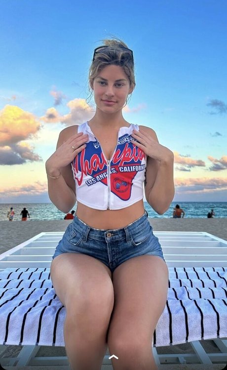 Nahá fotka uniklých OnlyFans od Hannah Stocking