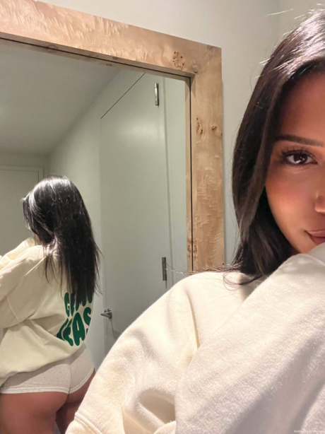 Julia Kelly