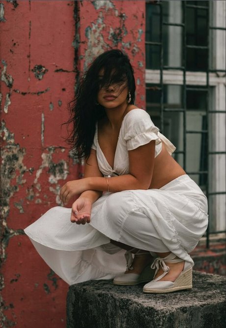 Julia Kelly