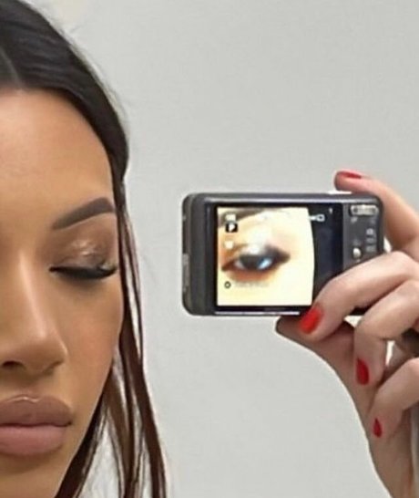 Nahá fotka uniklých OnlyFans od Julia Kelly