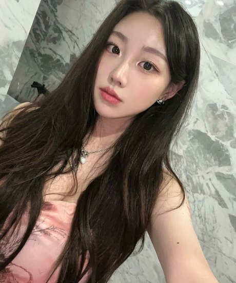 Photo nue de fuite OnlyFans de Sejinming