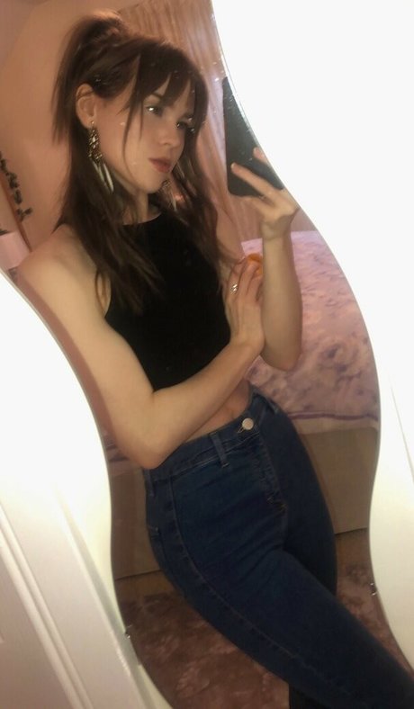 Nahá fotka uniklých OnlyFans od Frankie Lollia