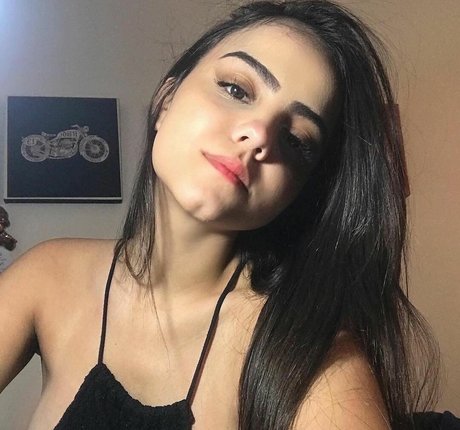 Raphaela Nascimento